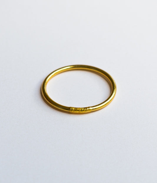 Thick Bangle (Gold)