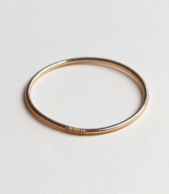Thin Bangle (Rose Gold)